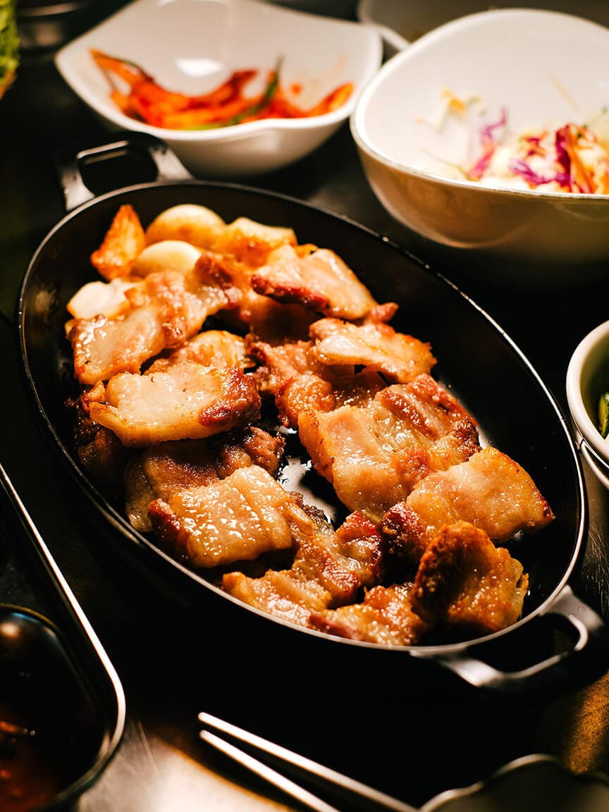 Samgyeopsal panggang arang di Sagori